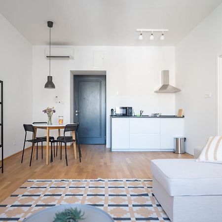 Wally Apartments By Flat White - With Elevator Zagreb Luaran gambar